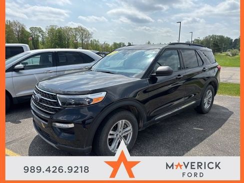 Used 2024 Ford Explorer XLT w/ Equipment Group 202A AWD/4WD image 1