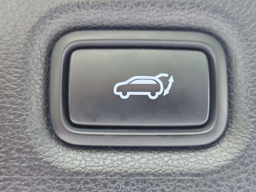Used 2023 Hyundai Santa Fe Calligraphy FWD image 13