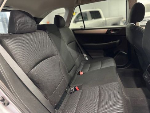 Used 2019 Subaru Outback 2.5i Premium AWD/4WD image 12