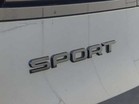 New 2025 Land Rover Range Rover Sport Dynamic SE image 12