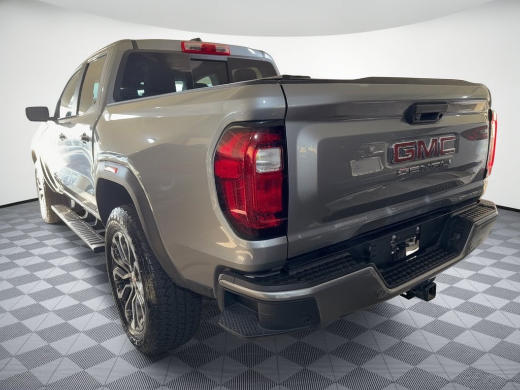 Used 2024 GMC Canyon Denali AWD/4WD image 3
