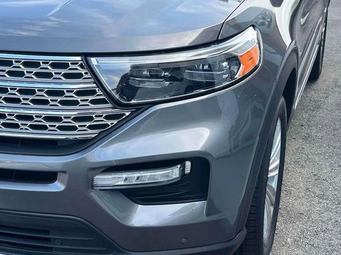 Used 2021 Ford Explorer Limited w/ Equipment Group 301A image 9