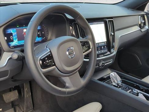Used 2024 Volvo V60 B5 Cross Country Ultimate w/ Protection Package Premier AWD/4WD image 9
