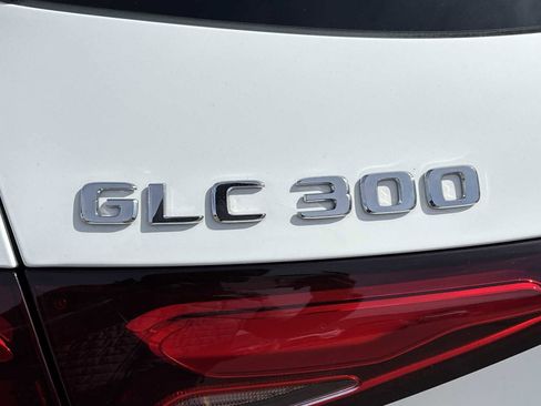 Used 2024 Mercedes-Benz GLC 300 image 11