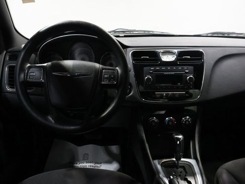 Used 2014 Chrysler 200 LX image 16