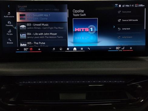 New 2026 BMW 330i xDrive Sedan w/ M Sport Package image 21