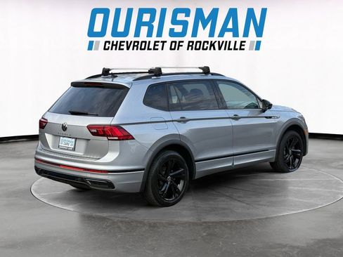 Used 2023 Volkswagen Tiguan SE R-Line image 6