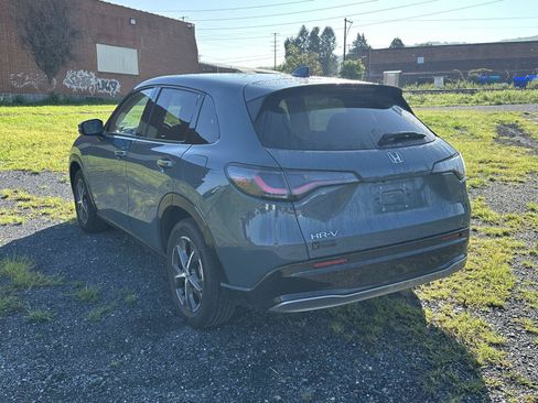 Certified 2024 Honda HR-V EX-L image 6