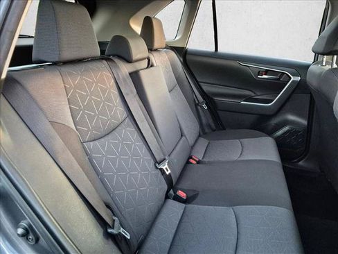 Used 2023 Toyota RAV4 XLE FWD image 18
