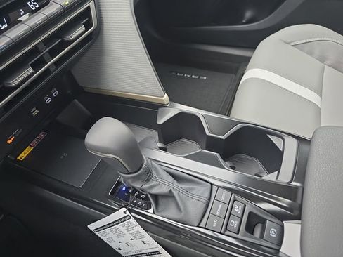 New 2026 Toyota Camry SE image 25