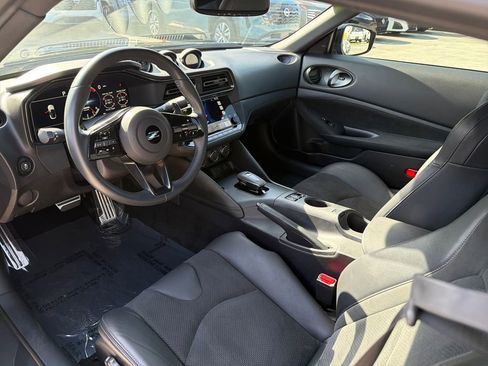 Used 2025 Nissan Z Performance w/ Floor Mat Package RWD image 13