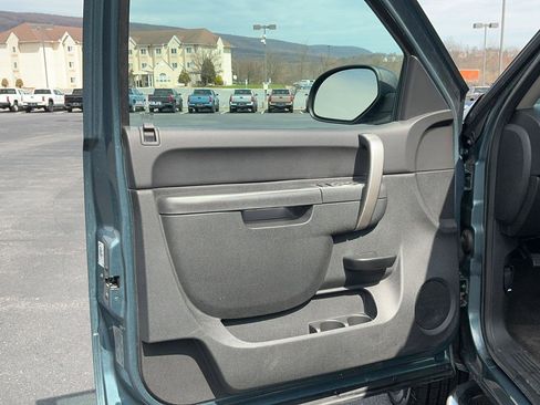 Used 2014 Chevrolet Silverado 2500 LT w/ Snow Plow Prep Package image 14