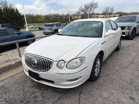Used 2008 Buick LaCrosse CX image 1