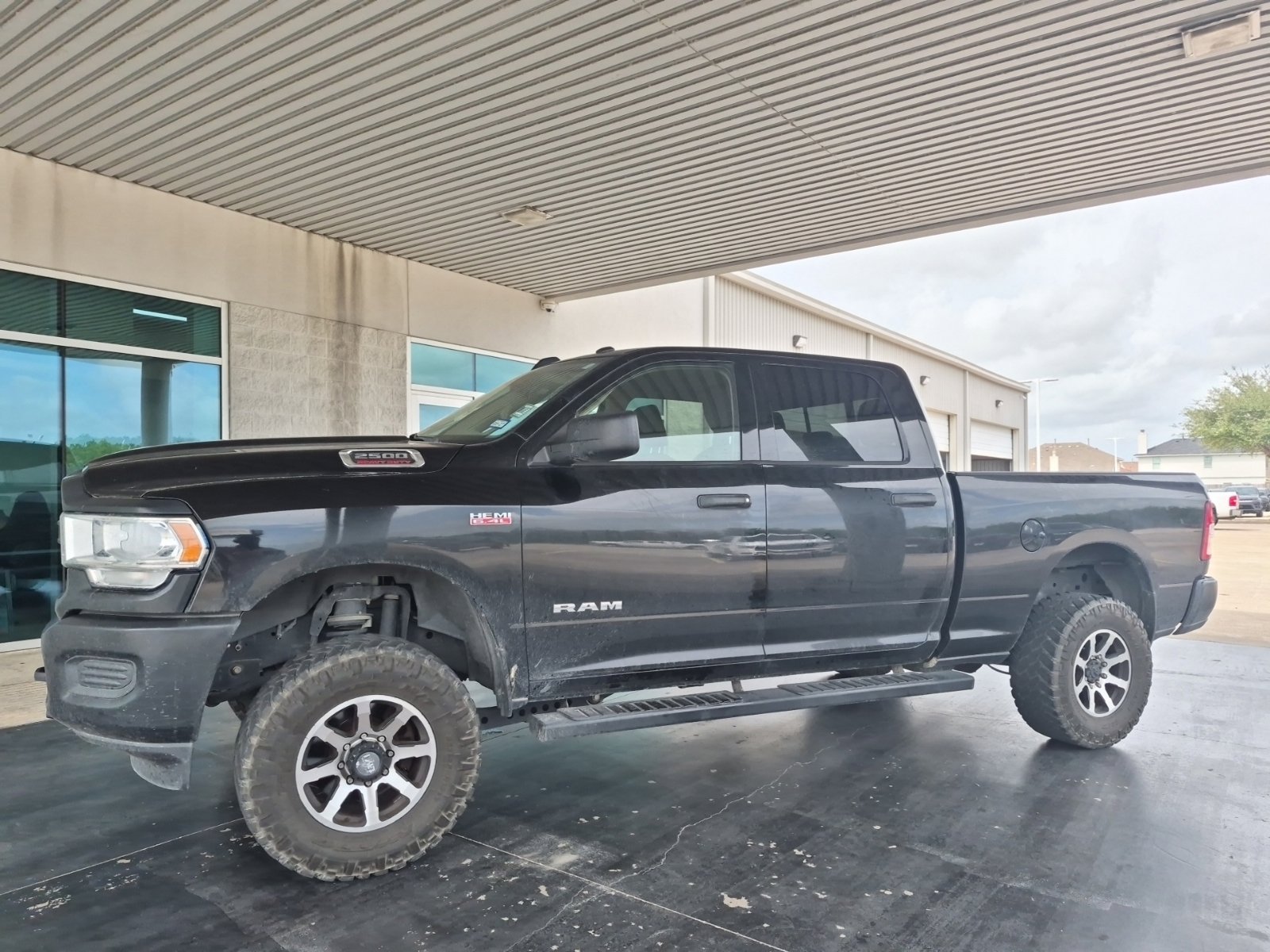 Used 2020 RAM 2500 Tradesman AWD/4WD image 2