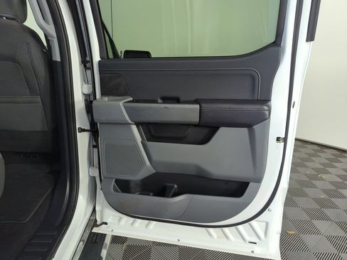 Used 2025 Ford F150 XLT w/ Equipment Group 301A Standard image 29