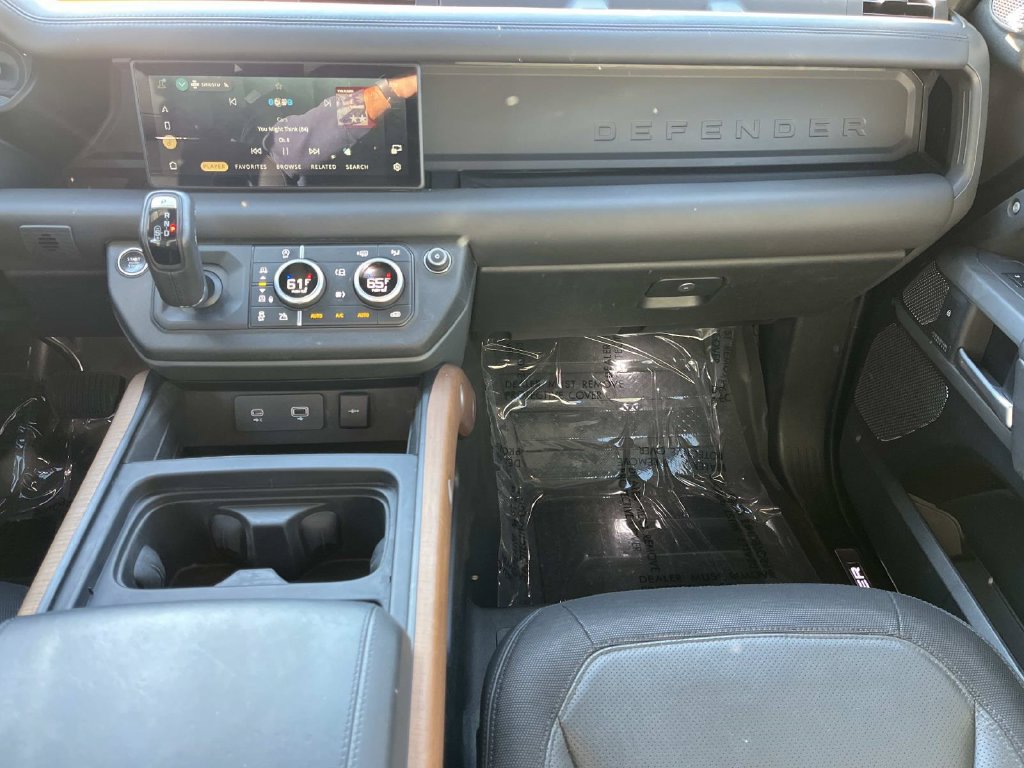 Used 2023 Land Rover Defender 110 X-Dynamic SE AWD/4WD image 14