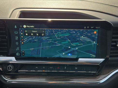 Used 2025 Chevrolet Silverado 1500 LT image 16