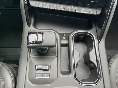 New 2026 GMC Sierra 1500 AT4 w/ AT4 Premium Package AWD/4WD image 51