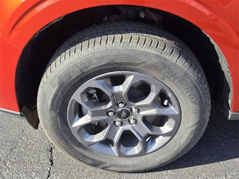 Used 2022 Ford Maverick XLT image 9