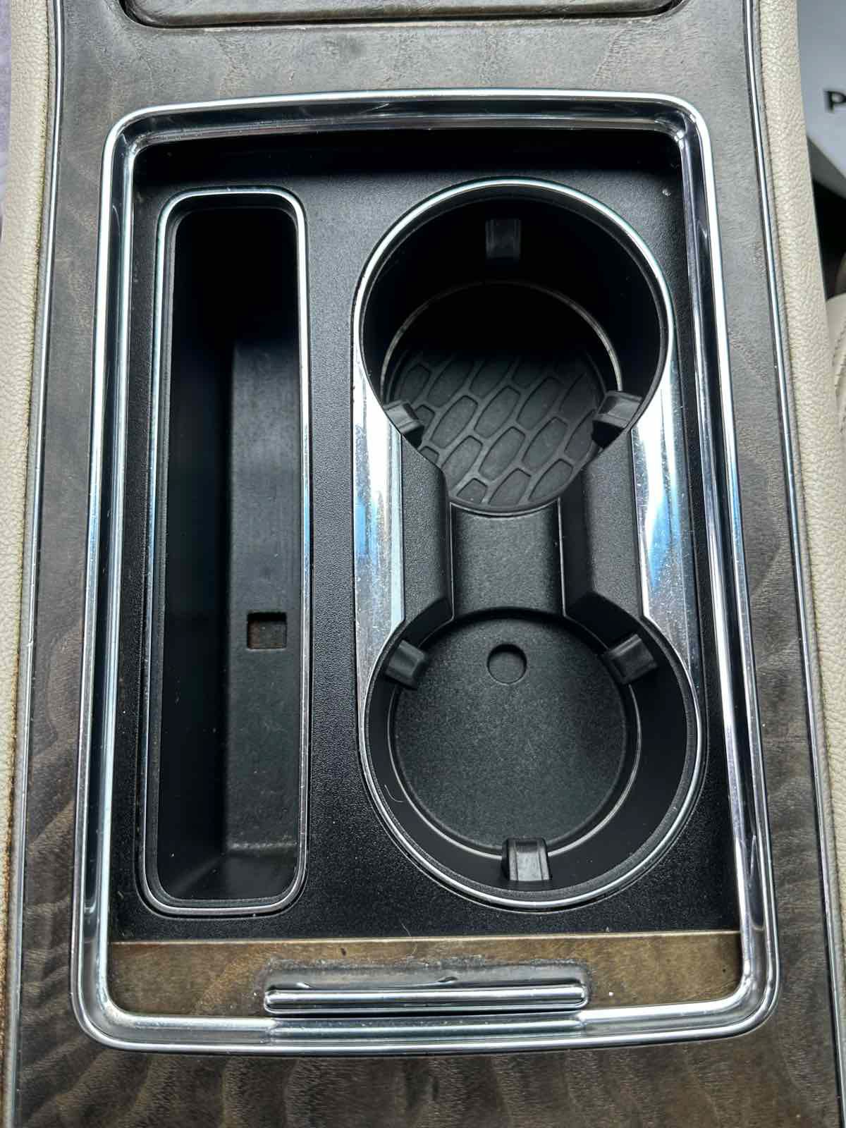 Used 2017 Lincoln Continental Select FWD image 19