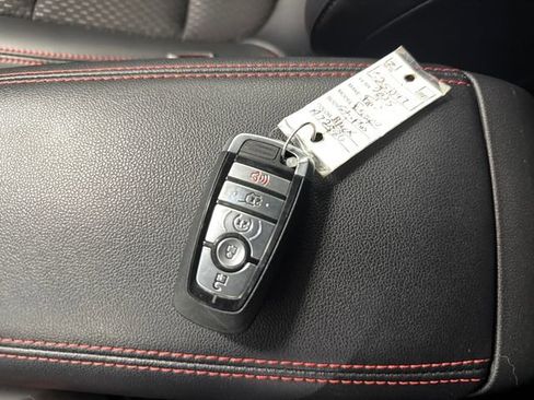 Used 2025 Ford Escape ST-Line Select w/ Tech Pack #1 image 26