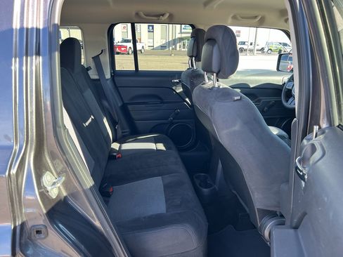 Used 2016 Jeep Patriot Sport image 24