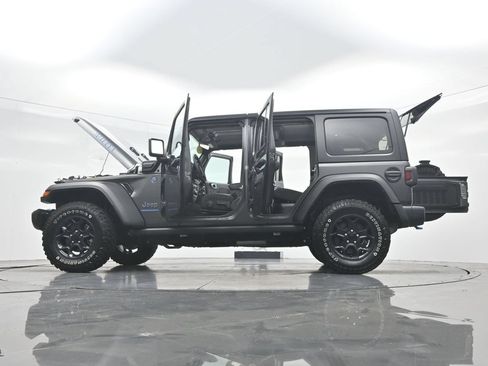 Used 2023 Jeep Wrangler Unlimited w/ Cold Weather Group AWD/4WD image 45