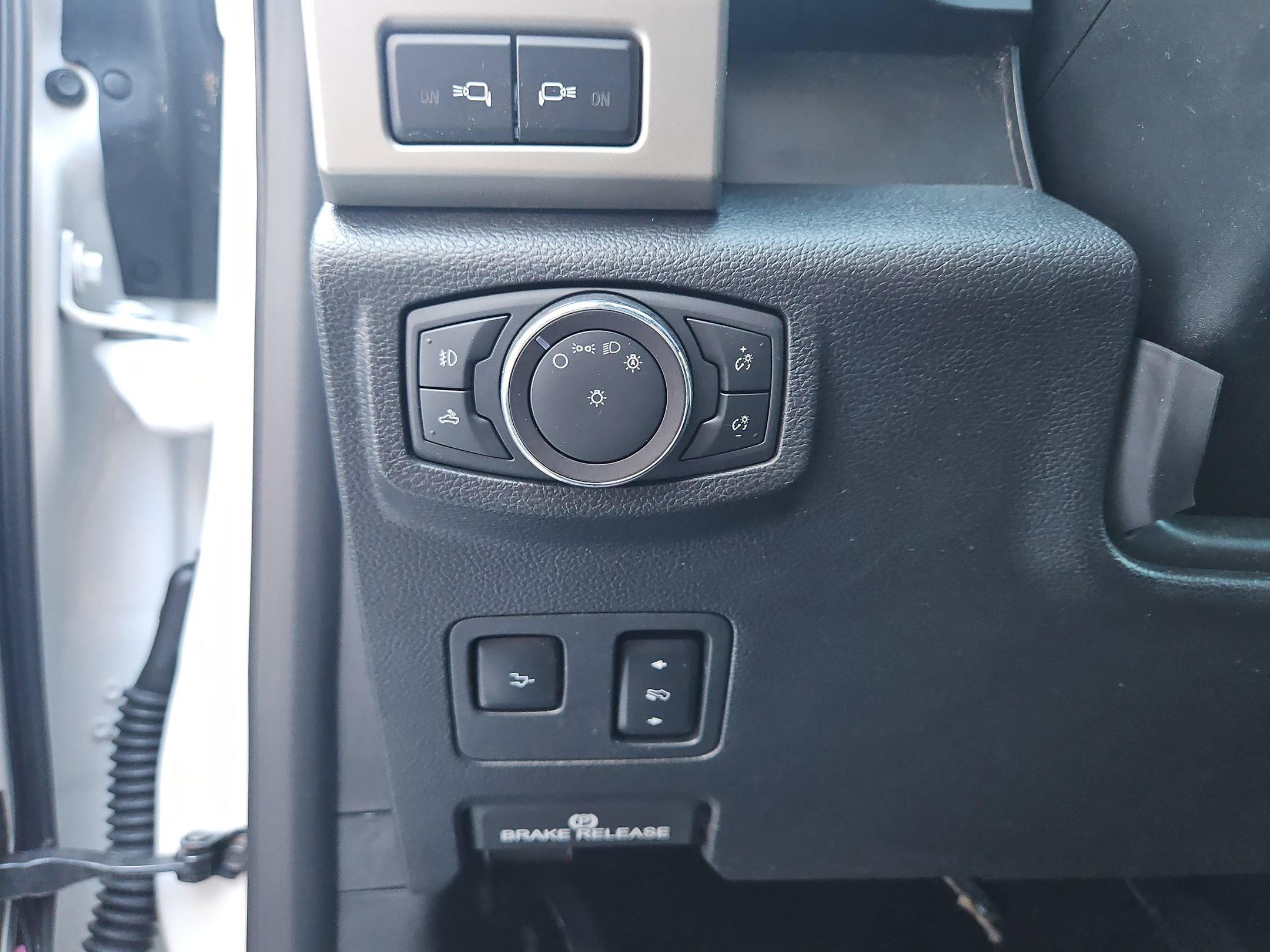 Used 2019 Ford F250 Lariat w/ Lariat Ultimate Package AWD/4WD image 25