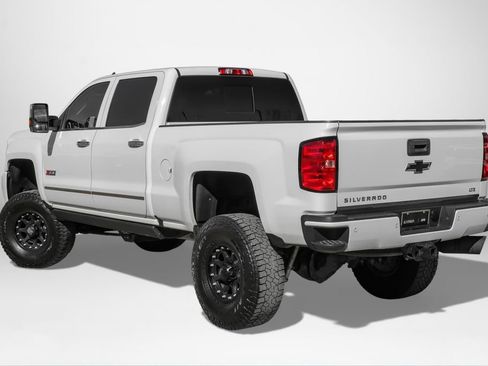Used 2016 Chevrolet Silverado 2500 LTZ w/ Duramax Plus Package image 8