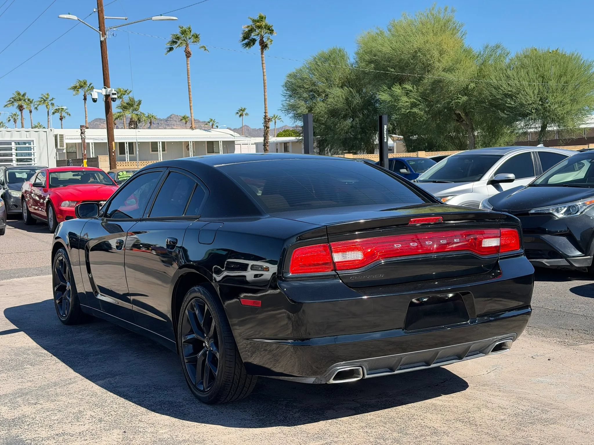 Used 2013 Dodge Charger SE RWD image 6