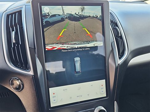 Used 2024 Ford Edge SEL image 23