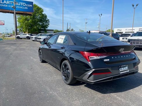 New 2026 Hyundai Elantra Sport FWD image 5