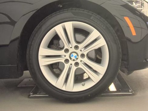 Used 2017 BMW 330i xDrive Sedan w/ Premium Package AWD/4WD image 17