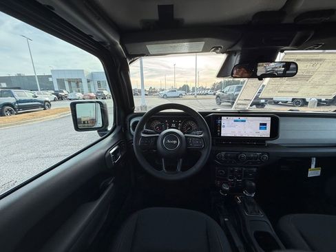 New 2026 Jeep Gladiator Sport AWD/4WD image 14
