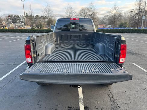 Used 2016 RAM 2500 SLT AWD/4WD image 9