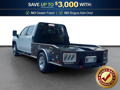 Used 2026 Chevrolet Silverado 3500 LT w/ Convenience Package AWD/4WD image 4