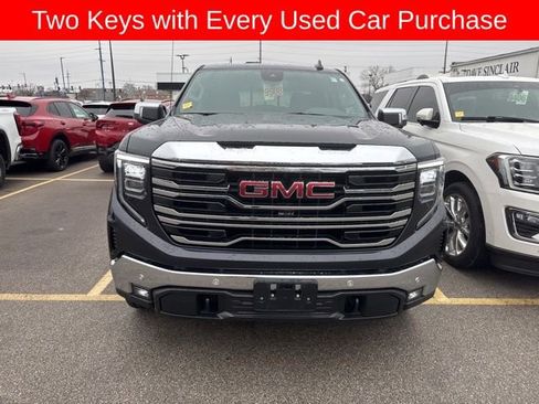 Used 2025 GMC Sierra 1500 SLT w/ SLT Premium Plus Package image 2