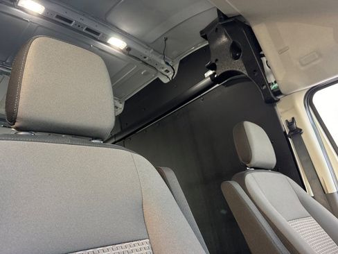 New 2026 Ford E-Transit 148 High Roof Extended image 15