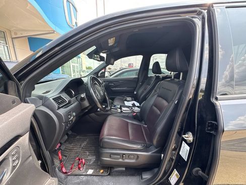 Used 2019 Honda Ridgeline Black Edition image 11