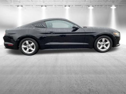 Used 2015 Ford Mustang Coupe RWD image 5