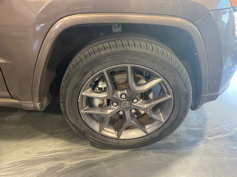 Used 2021 Jeep Grand Cherokee Limited image 7