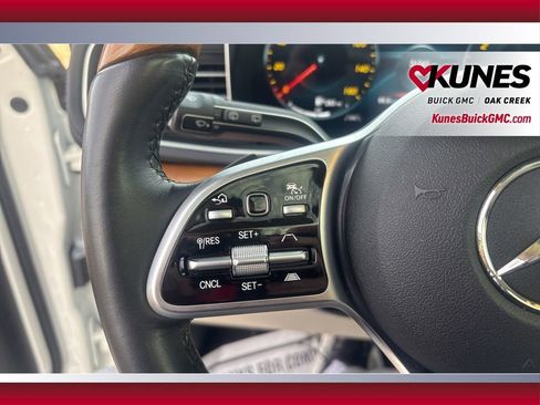 Used 2022 Mercedes-Benz GLS 450 4MATIC image 17