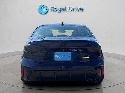 Used 2023 Toyota Corolla SE w/ SE Premium Package FWD image 5