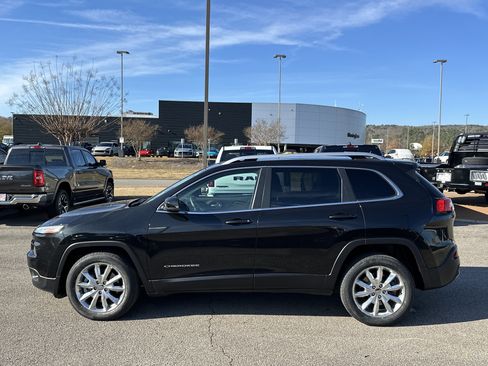 Used 2014 Jeep Cherokee Limited w/ Luxury Group image 4