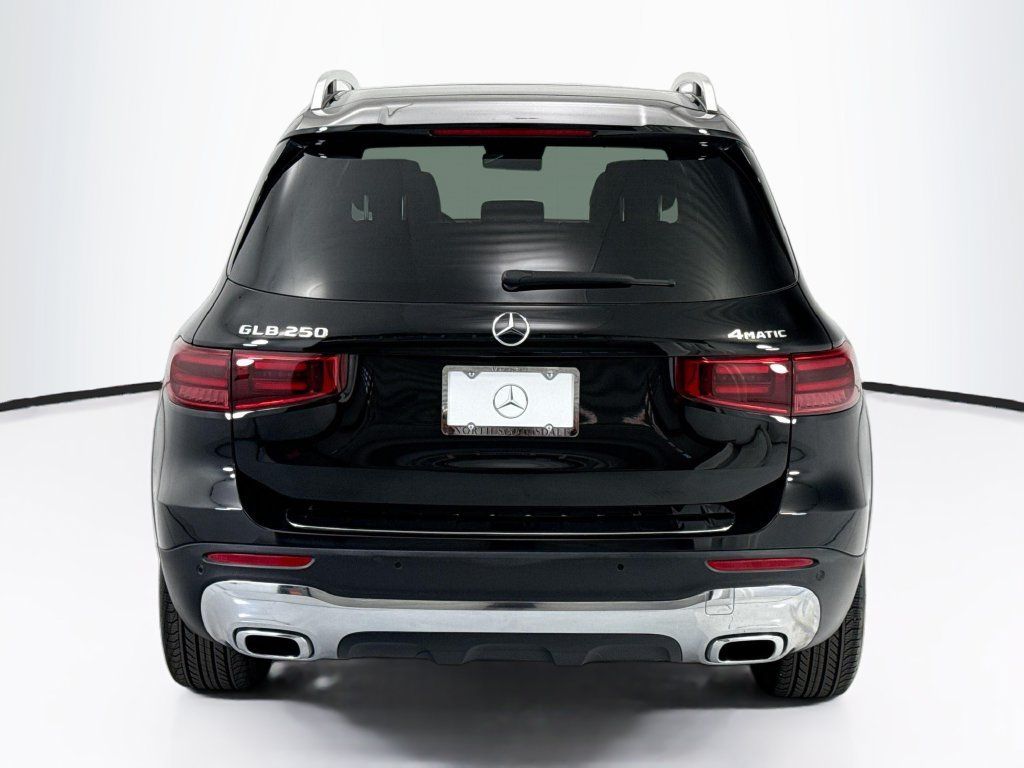 Certified 2024 Mercedes-Benz GLB 250 4MATIC image 6