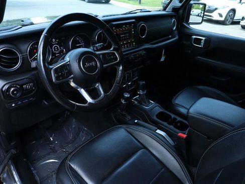Used 2022 Jeep Wrangler Unlimited Sahara w/ Cold Weather Group image 7