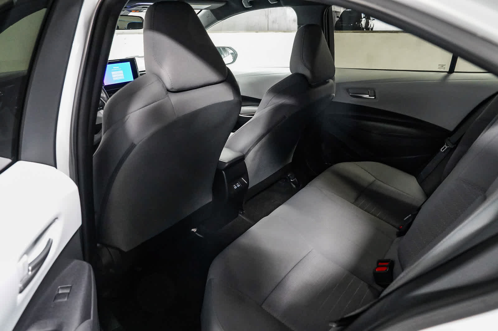 Used 2024 Toyota Corolla SE FWD image 18