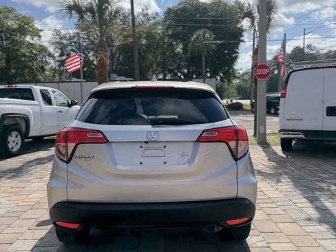 Used 2016 Honda HR-V LX image 5