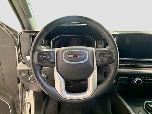 Used 2025 GMC Sierra 1500 Elevation w/ Elevation Premium Package AWD/4WD image 10