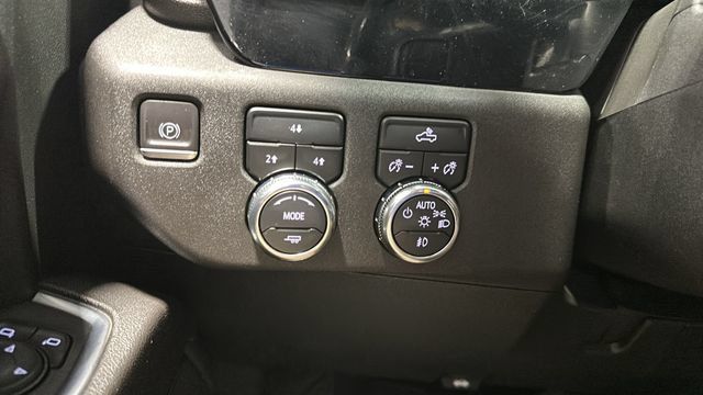 Used 2024 GMC Sierra 2500 SLE w/ SLE Convenience Package AWD/4WD image 11